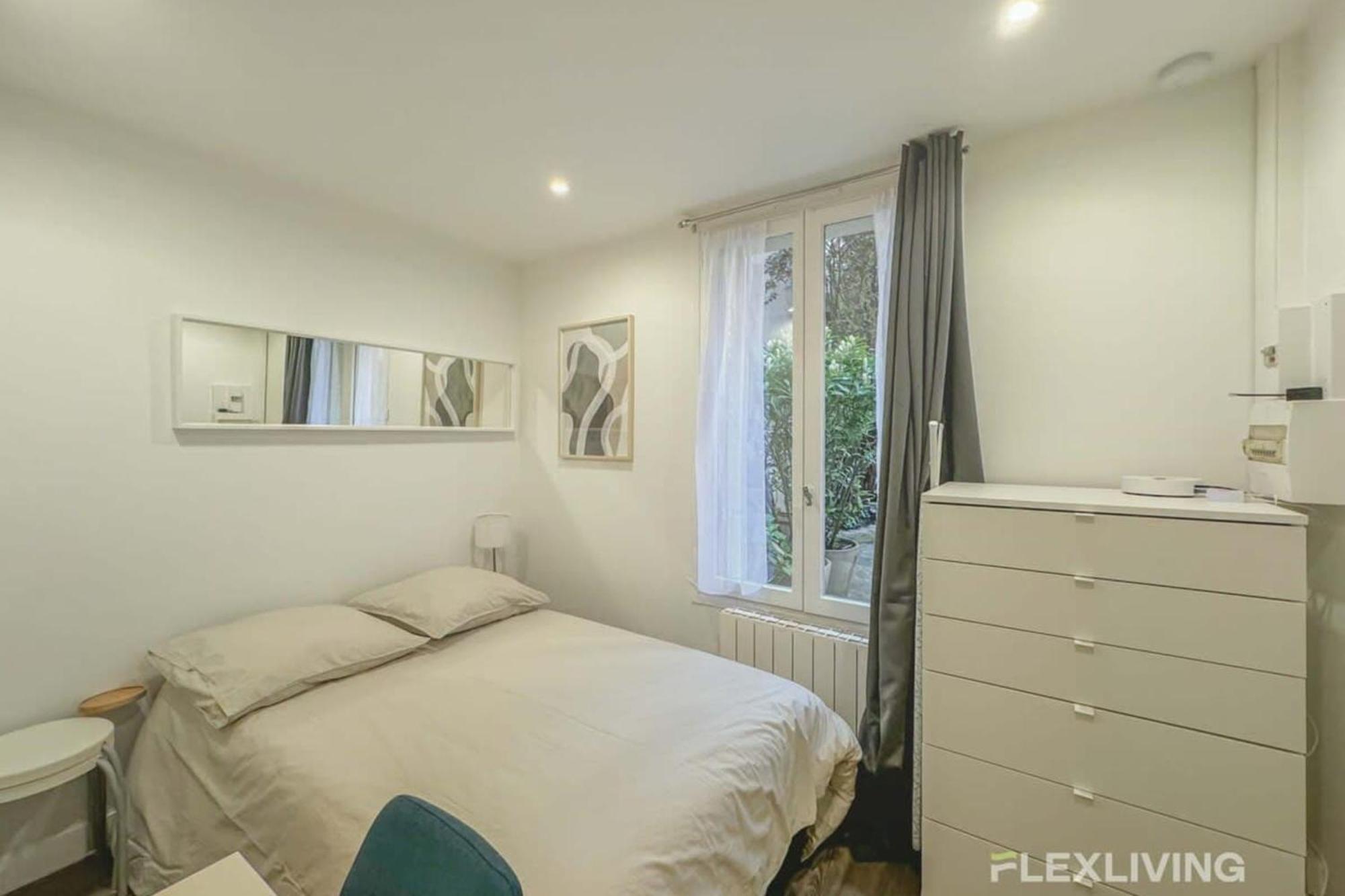 Flexliving - - Bauches Parigi